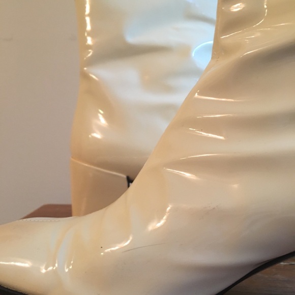 Miu Miu Prada White Patent Leather Go Go Boots Size 38.5 (US 8.5) - Picture 11 of 11